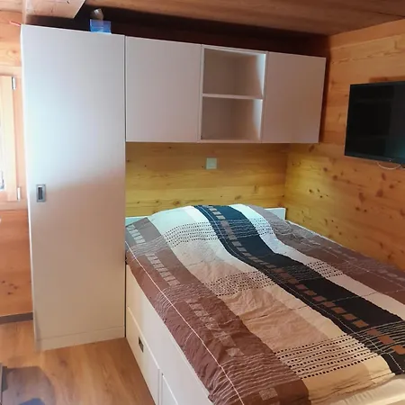 Huesi Ferienhaus *