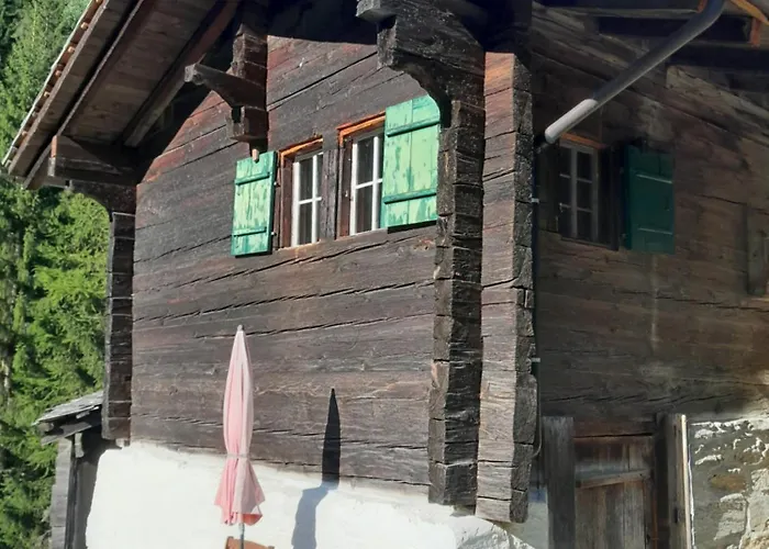 Huesi